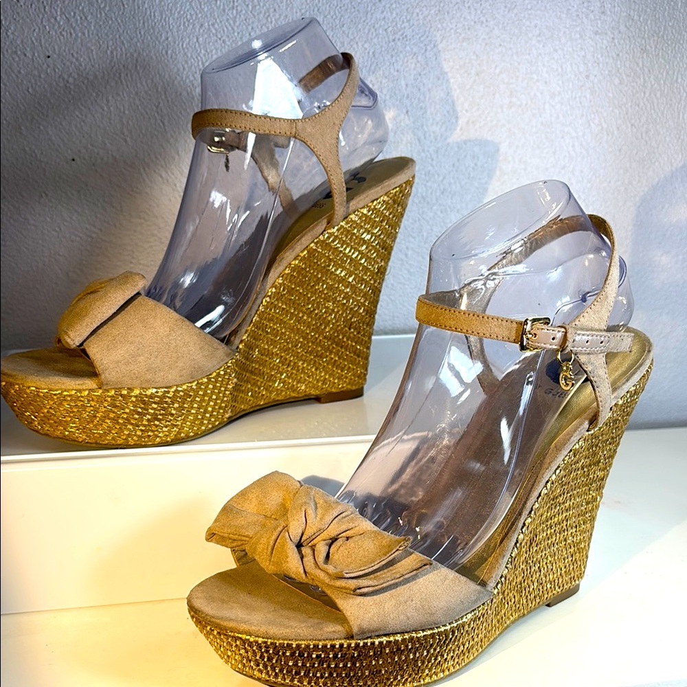 G by Guess Tan and Gold Wedges